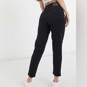 NWT Levi’s Black High-Waisted Tapered Leg Mom Jeans